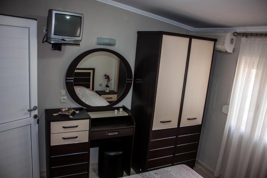 Pagona House *