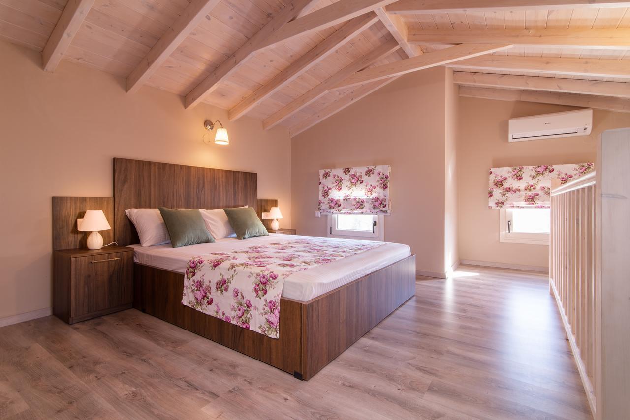 Pagona House *
