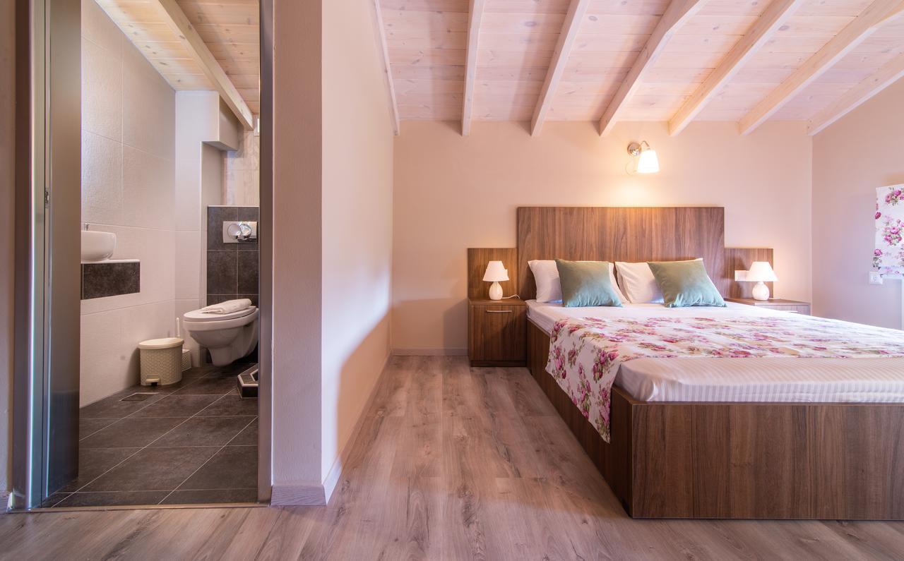 公寓 Pagona House